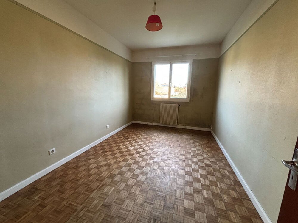 Vente Immeuble Immeuble Montpon-Ménestérol 6 pièce(s) 198 m² Montpon menesterol