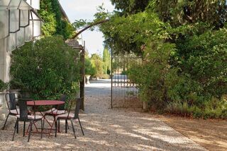  Villa � vendre 15 + pi�ces 900 m�