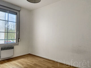  Appartement à louer 3 pièces 66 m²