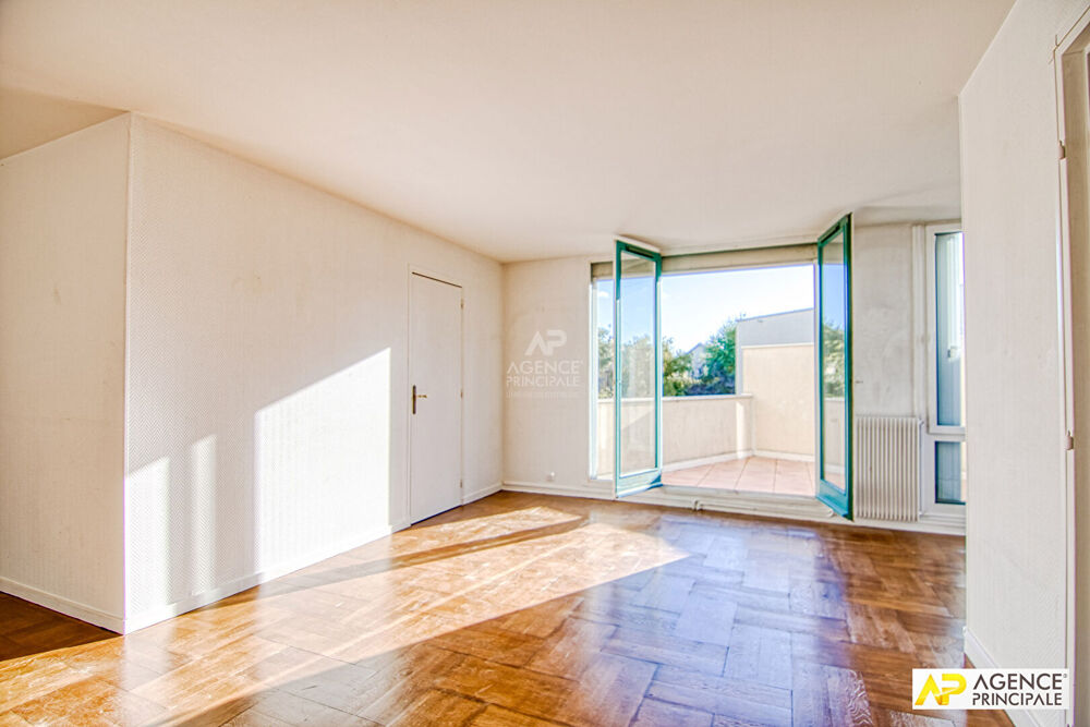 Versailles Glatigny - Appartement 4 pièces 88 m2 situé au 2e et dernier étage avec terrasse de 21 m², cave et box