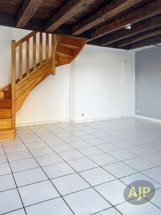  Appartement � louer 2 pi�ces 56 m�