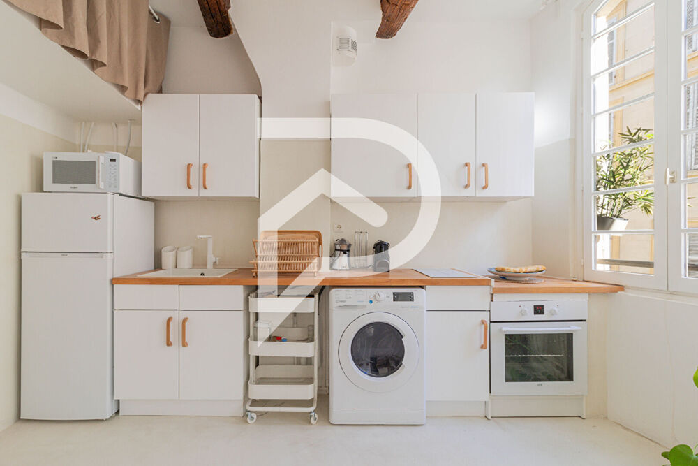 Location Appartement Superbe Appartement Marseille 2 pièce(s) 33.3 m2 13001 Marseille 1
