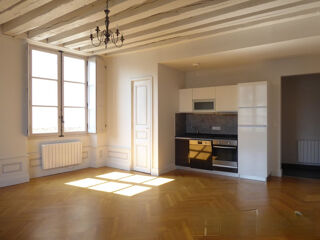  Appartement à louer 1 pièce 46 m²