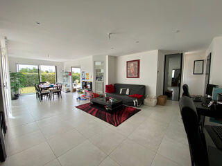  Maison à louer 5 pièces 137 m²