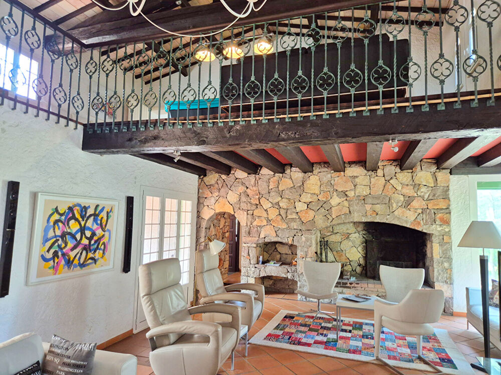 Vente Maison Villa d'exception de 5 chambres entre mer et campagne, avec piscine Beziers