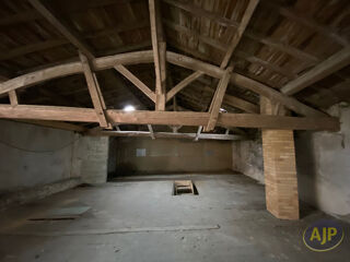  Parking / Garage à vendre 3 pièces 300 m²