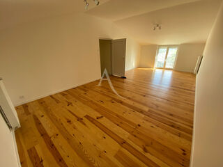 Maison à louer 6 pièces 158 m²