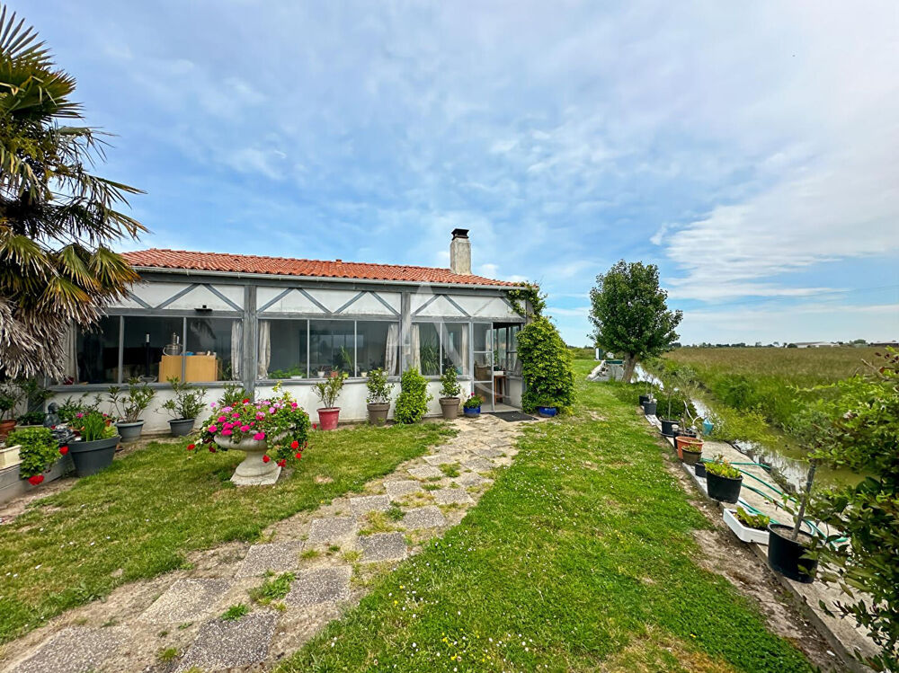 Vente Maison Maison 133m² habitables + 130m² de garages + studio et étang Saint jean de monts
