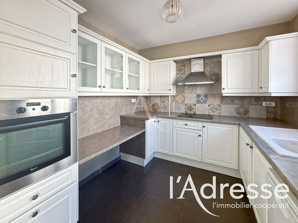 Location Appartement Appartement Aubagne - 2 pièces - 49m2 Aubagne