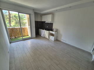  Appartement à louer 1 pièce 19 m²