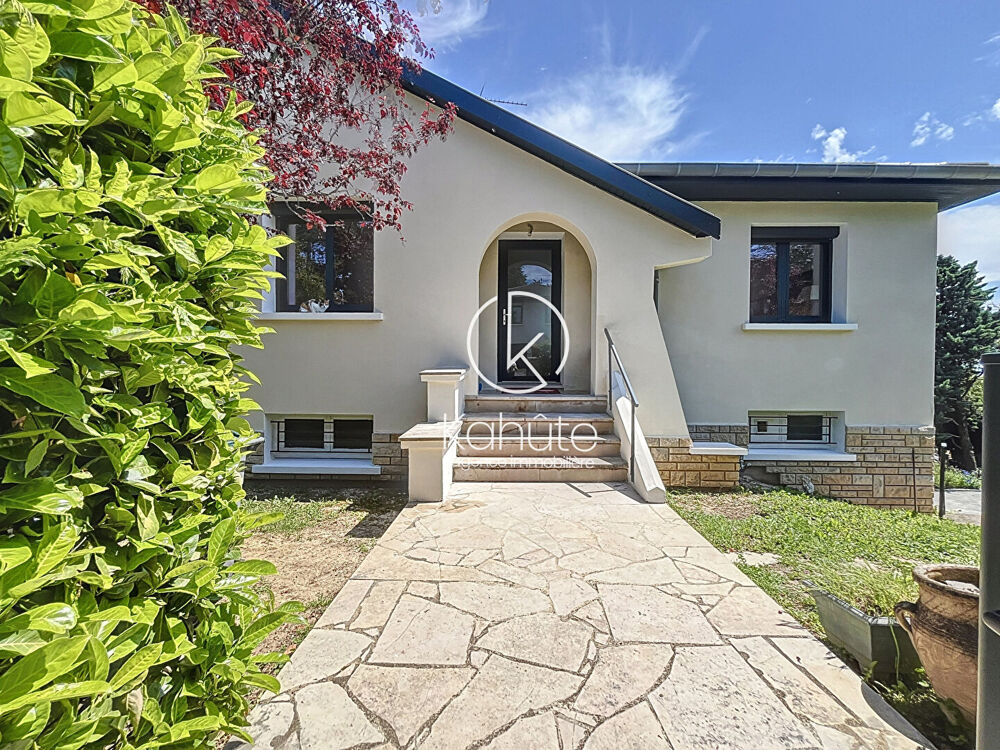 Vente Maison Maison Saint Didier Au Mont D'Or 7 pièce(s) 210m2 avec dépendance et grand garage, 1579m2 de terrain, au calme, situation privil Saint didier au mont d or