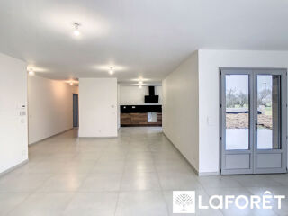  Maison � louer 4 pi�ces 145 m�