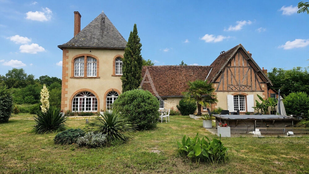 Maison 11 pièces 402 m² · à Salbris · 402 m² · 745 500 €