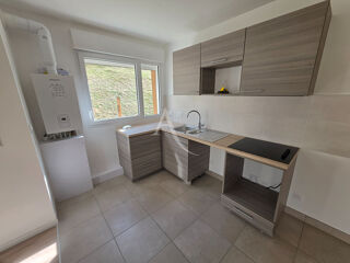  Appartement à louer 3 pièces 72 m²