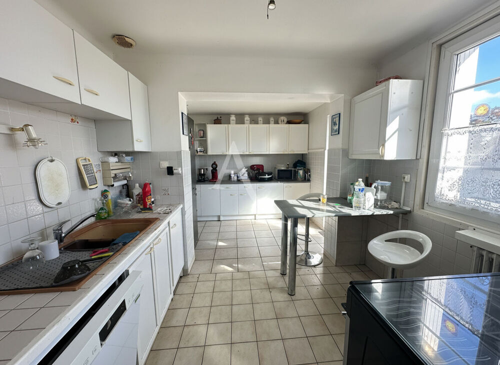 Vente Maison Maison 3 chambres 118 m² à vendre à Maché, avec piscine Mache