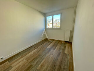  Appartement à louer 3 pièces 58 m²