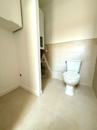  Appartement à louer 2 pièces 37 m²