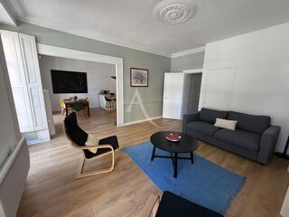  Appartement à louer 2 pièces 45 m²