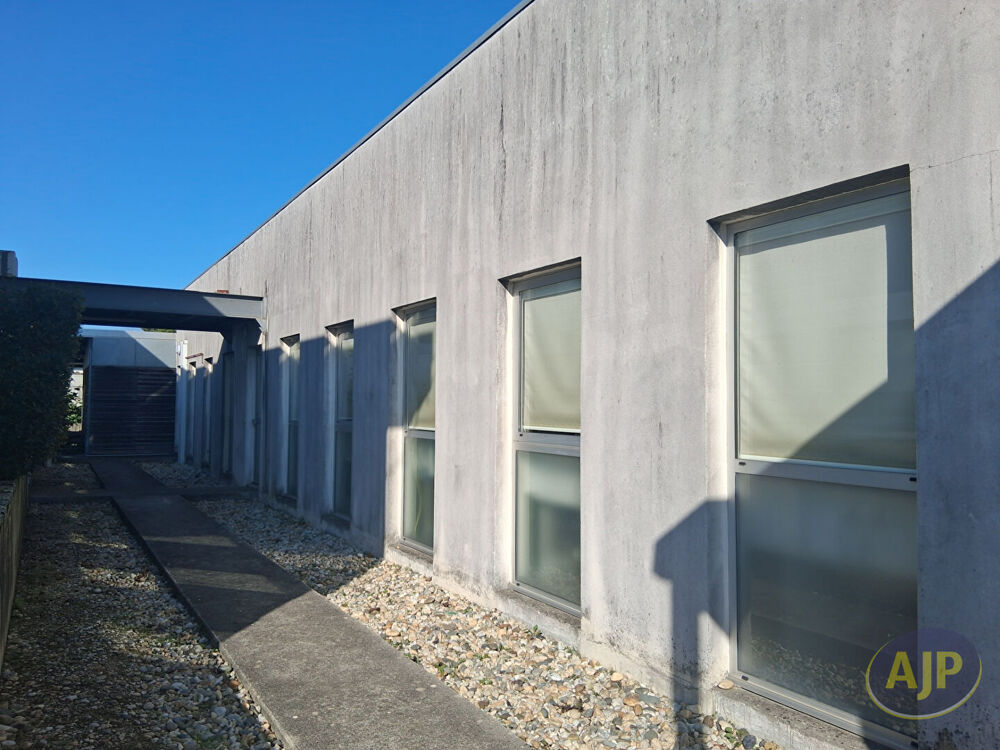   Bâtiment d'activité 620 m2 à Pauillac Pauillac