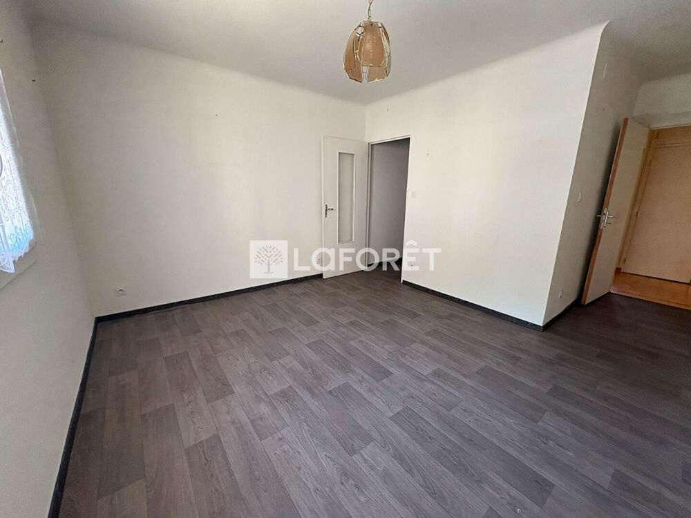 Vente Appartement À vendre, appartement de 82 m² situé en rez-de-chaussée d'une copropriété calme et paisible à Amélie-les-Bains-Palalda. Amelie les bains palalda