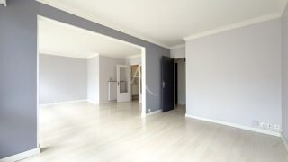  Appartement à louer 4 pièces 83 m²