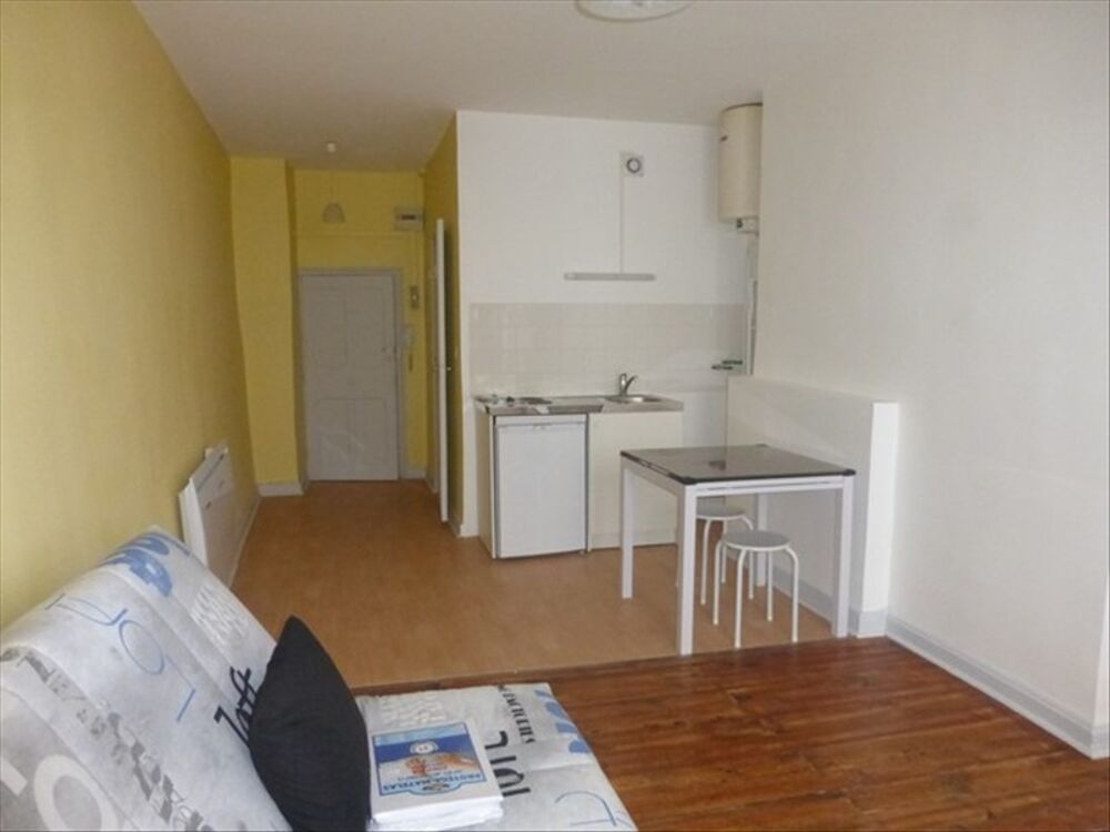 Location Appartement STUDIO AVEC MEUBLES LE PUY EN VELAY - 1 pièce(s) - 25 m2 Le puy en velay