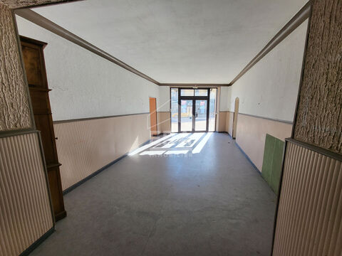   Local commercial de 97 m² sur la commune de Château Arnoux 