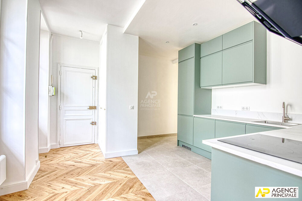 Vente Appartement ersailles Notre-Dame Appartement exceptionnel de 2 pièce(s) 56m2 situé au 1er étage d'un immeuble entièrement rénové avec cave Versailles