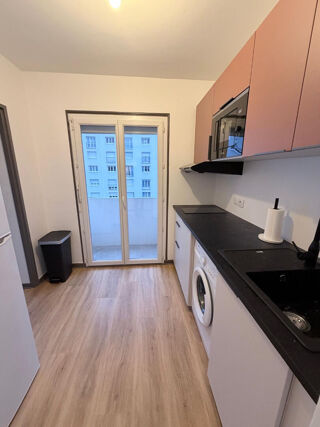  Appartement à louer 2 pièces 37 m²