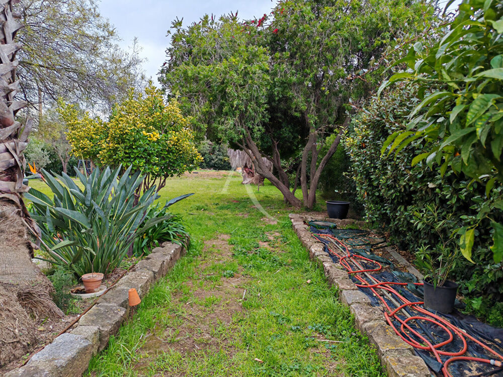 � vendre  Maison Carqueiranne (83320)