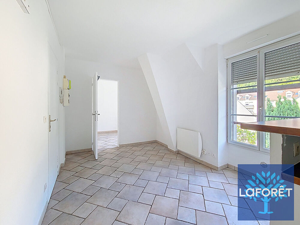 Location Appartement APPARTEMENT - 2 PIÉCES -  PARKING - ETAMPES - 91150 Etampes