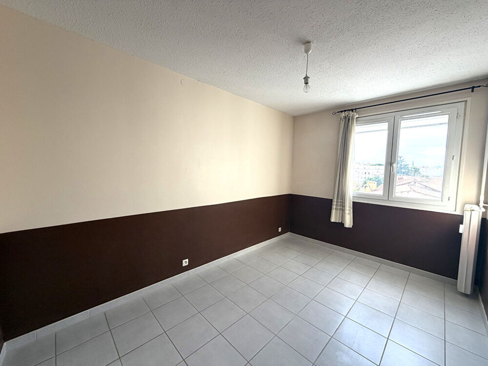 Vente Appartement EXCLUSIVITE NIMES QUARTIER GREZAN Bel appartement P5 de 88,66m² avec ascenseur et cave . Nimes