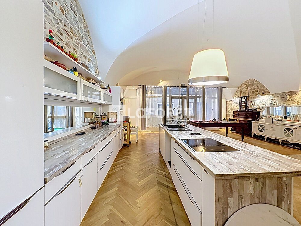 Vente Maison APPARTEMENT DE CARACTÈRE DE 143 M² AVEC TERRASSE COUVERTE ET 2 PLACES DE PARKING Saint amour