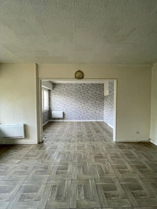  Appartement à louer 4 pièces 75 m²