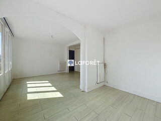  Appartement à louer 3 pièces 61 m²
