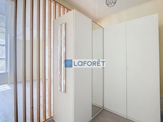  Appartement à louer 2 pièces 66 m²