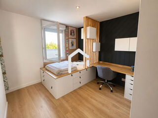  Appartement à louer 4 pièces 90 m²