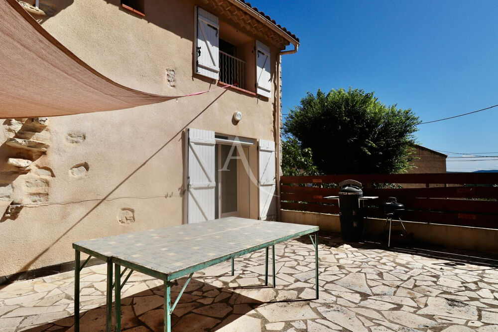 MAISON DE VILLAGE TYPE 4 AU CALME PROCHE COMMODITÉS AVEC TERRASSE CAVE ET ATELIER