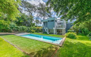  Villa à vendre 9 pièces 300 m²