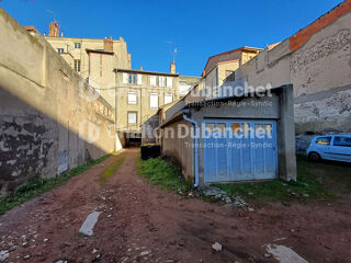  Parking / Garage  louer 1 pice 15 m