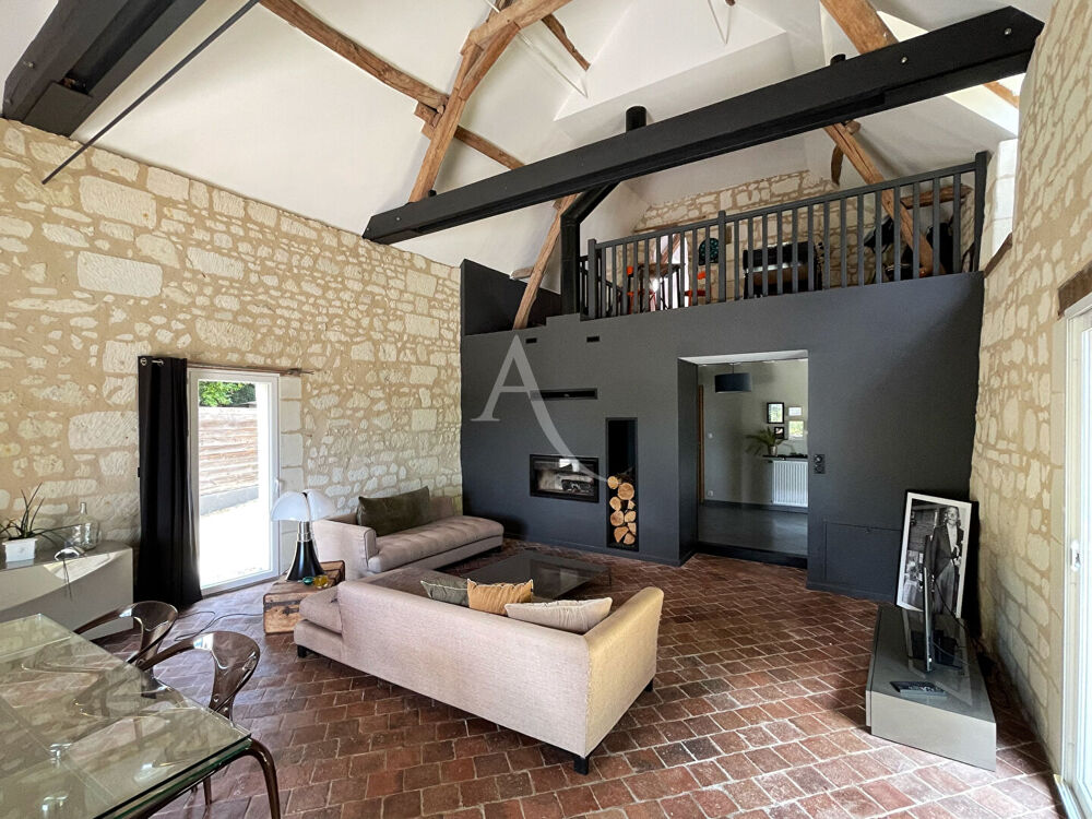 Maison de caractère à Brain-sur-Allonnes - 4 chambres - Terrain de 890 m²