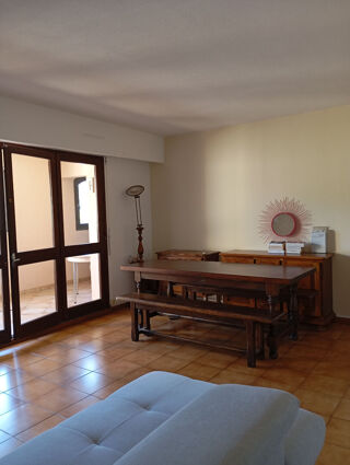  Appartement à louer 2 pièces 53 m²