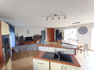 Vente Maison Maison contemporaine de plain-pied avec piscine Linac