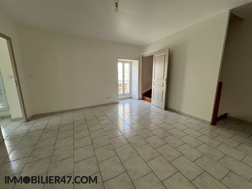 Location Maison MAISON TRIPLEX DE TYPE 2/3 AVEC VUE ET TERRASSE Castelmoron sur lot