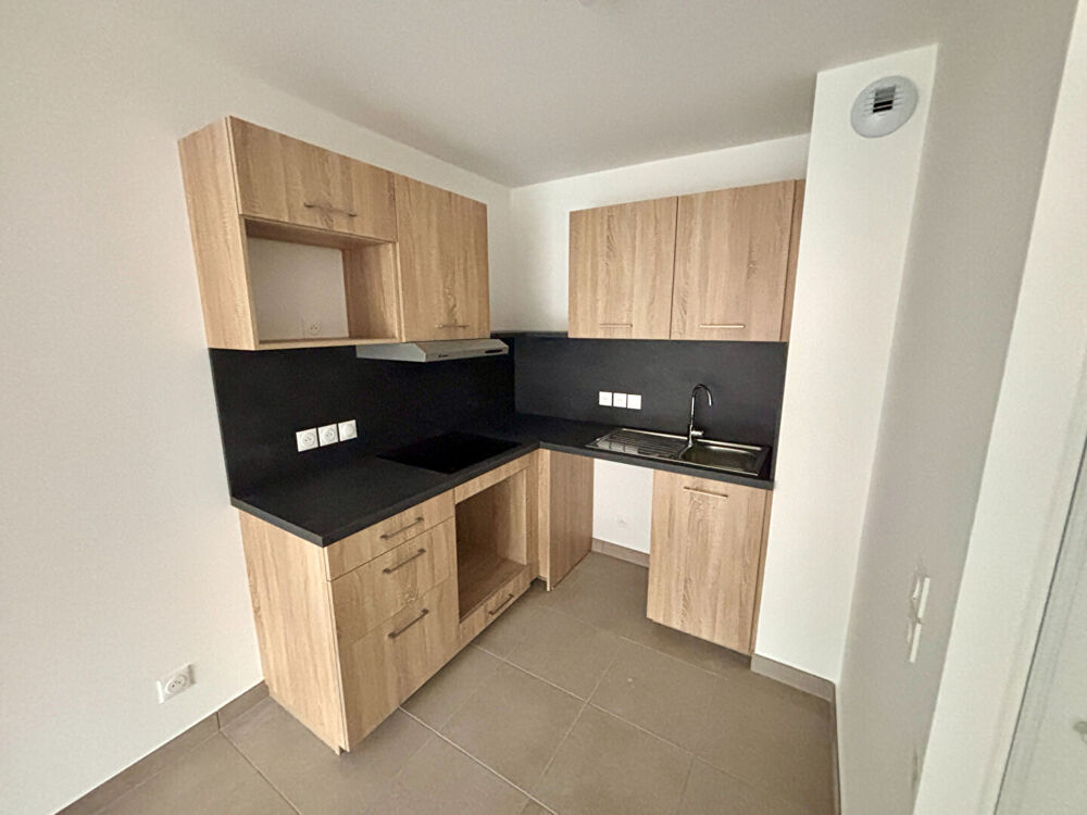 Vente Parking/Garage Garage fermé en sous-sol 15m² Gaillard