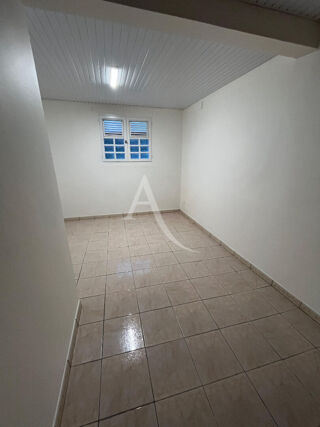  Appartement à louer 3 pièces 68 m²