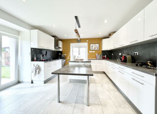  Maison à vendre 6 pièces 189 m²