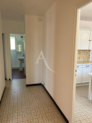  Maison à louer 4 pièces 77 m²