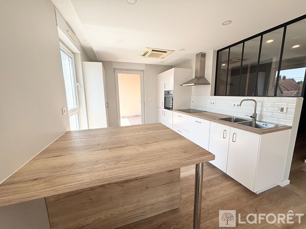 Location Appartement Appartement Erstein 6 pièce(s) 111.25 m2 Erstein