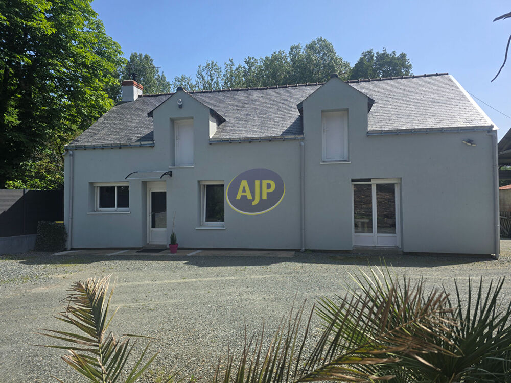Guemene Penfao - maison et 280 m² dépendances - 3210 m² T